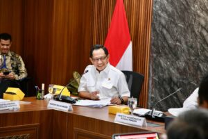 putih mendagri merah putih