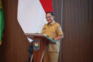 mendagri merah putih podium