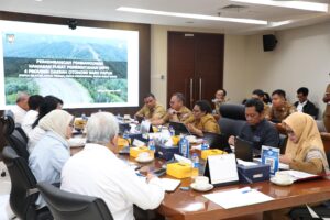 rapat wamendagri ribka
