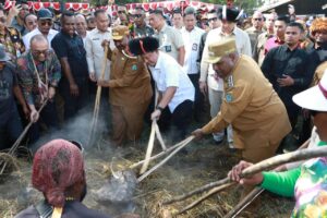 tito bakar batu papua