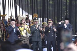 menteri nyanyi hari pancasila
